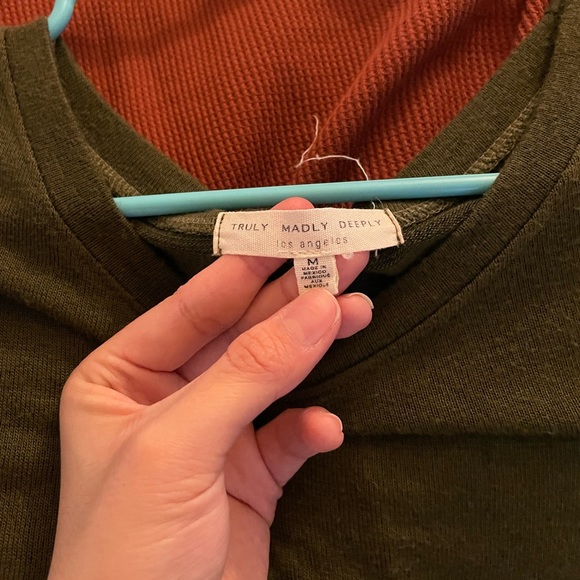 Urban Outfitters Truly Madly Deeply Green T-Shirt - Picture 5 of 7